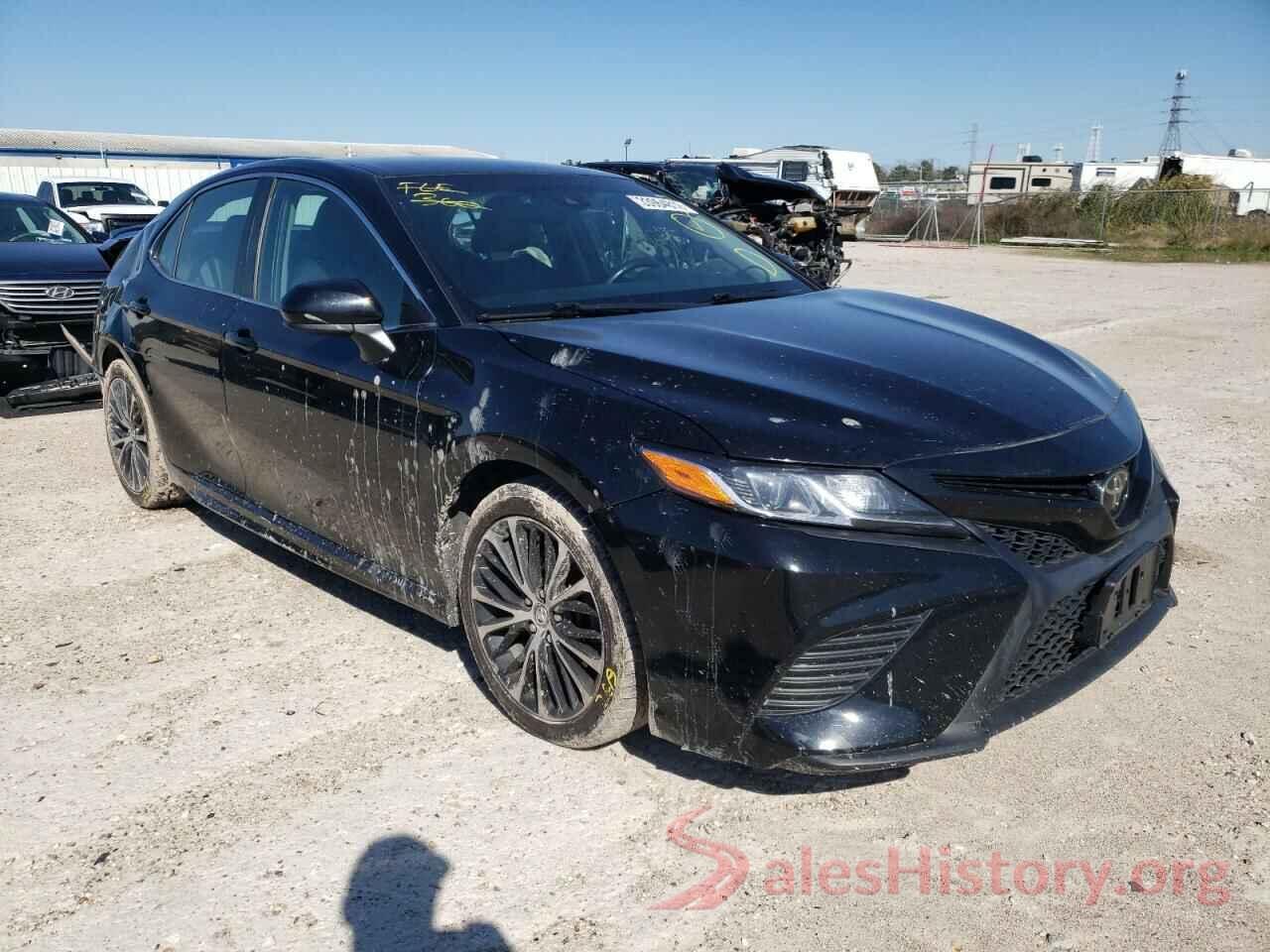 4T1B11HK8JU534550 2018 TOYOTA CAMRY