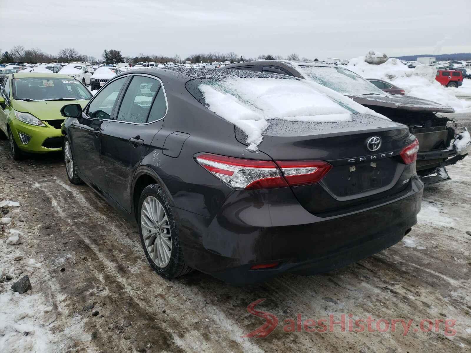 4T1B11HK2JU513810 2018 TOYOTA CAMRY