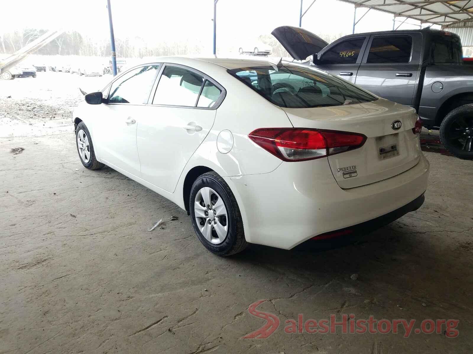 3KPFK4A77HE066300 2017 KIA FORTE