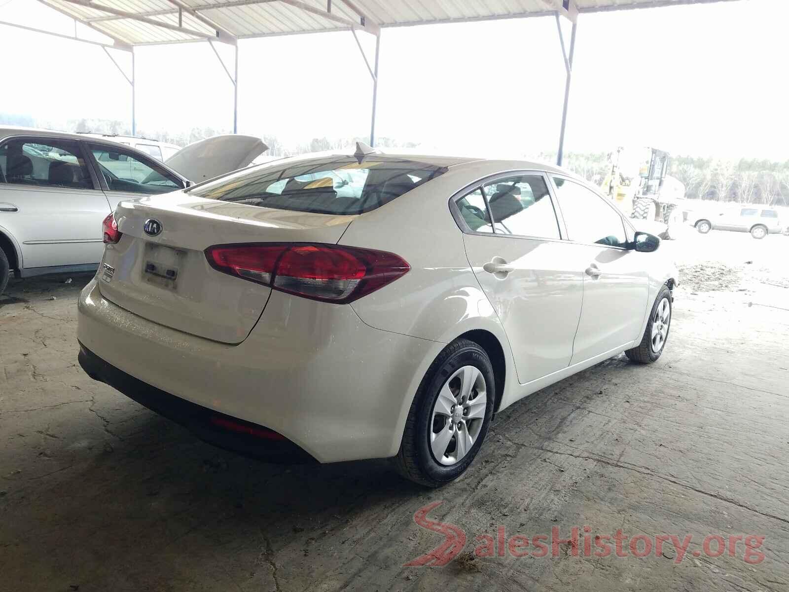 3KPFK4A77HE066300 2017 KIA FORTE