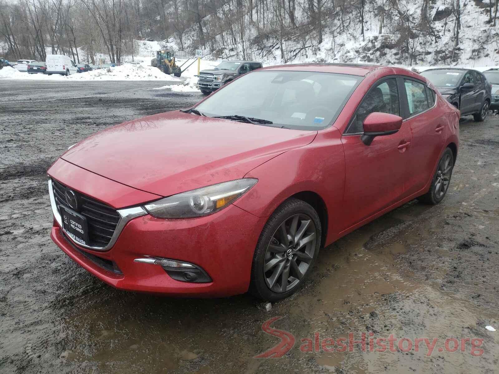 3MZBN1W31JM164452 2018 MAZDA 3