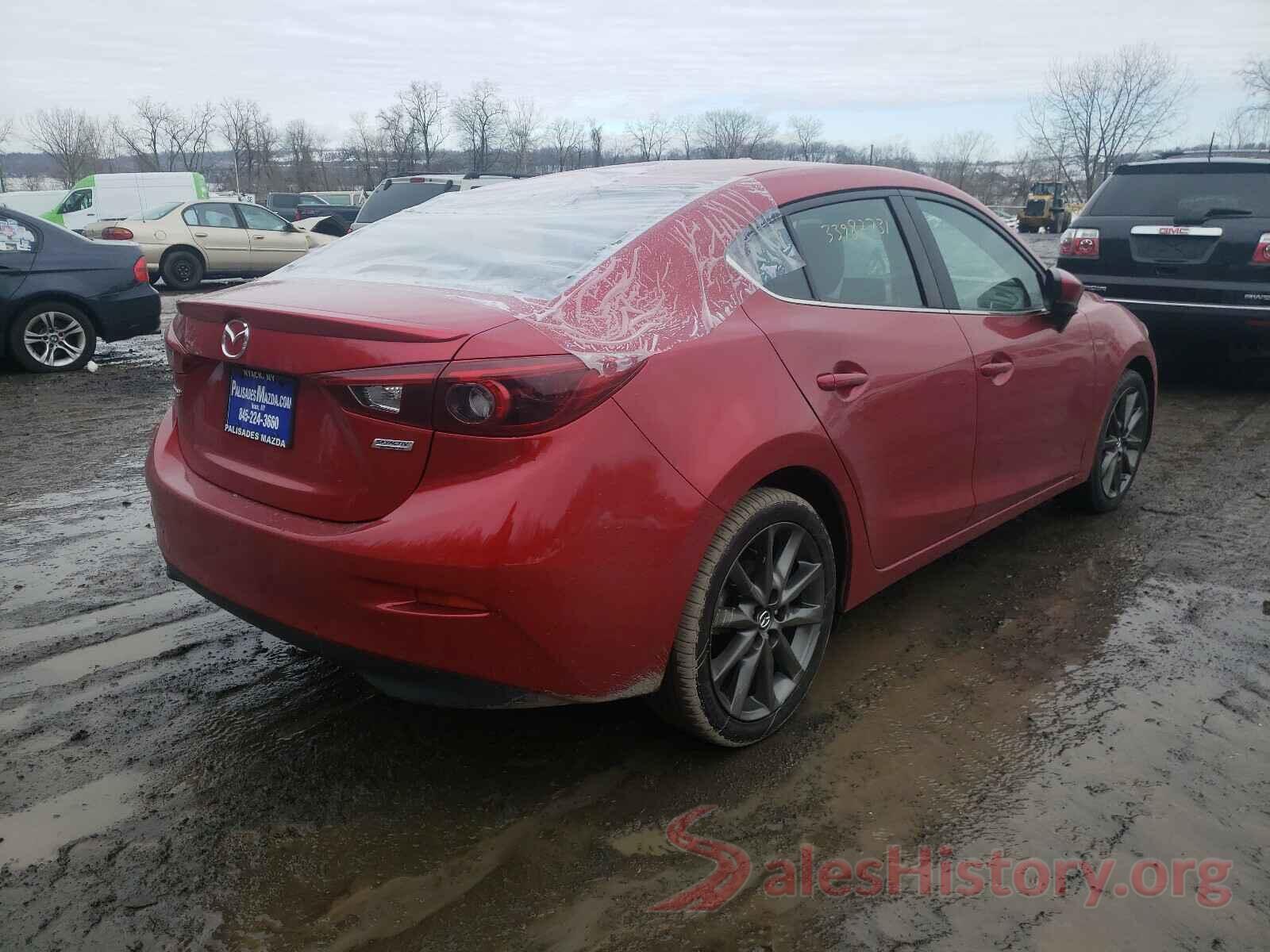 3MZBN1W31JM164452 2018 MAZDA 3