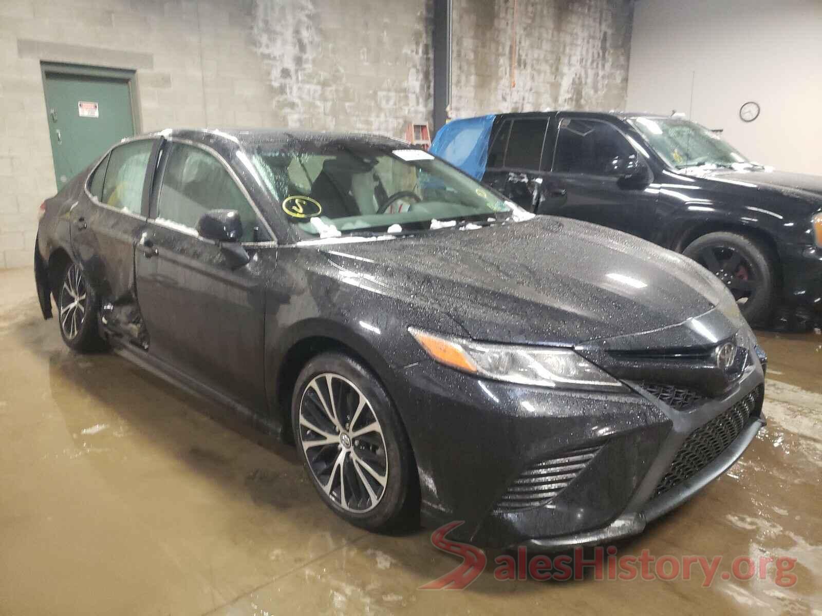 4T1B11HK1JU134541 2018 TOYOTA CAMRY