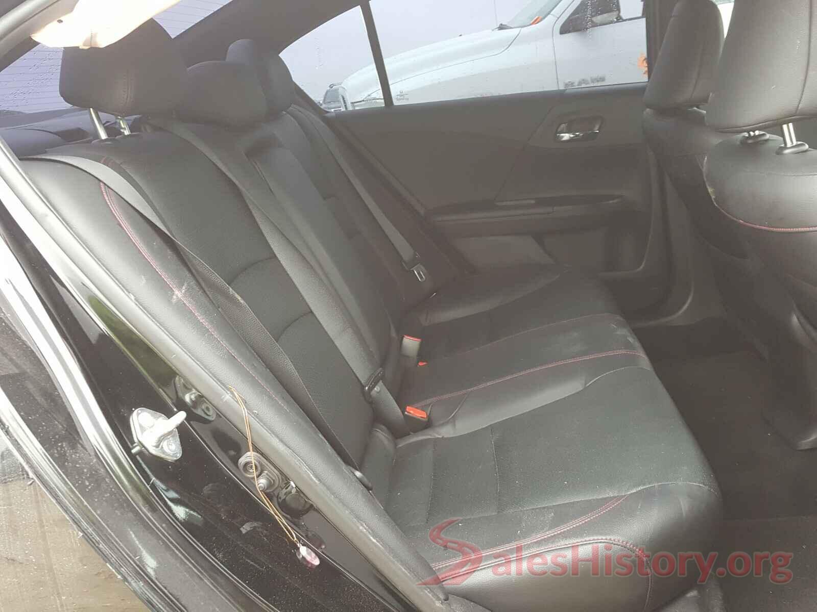 1HGCR2F10HA280704 2017 HONDA ACCORD