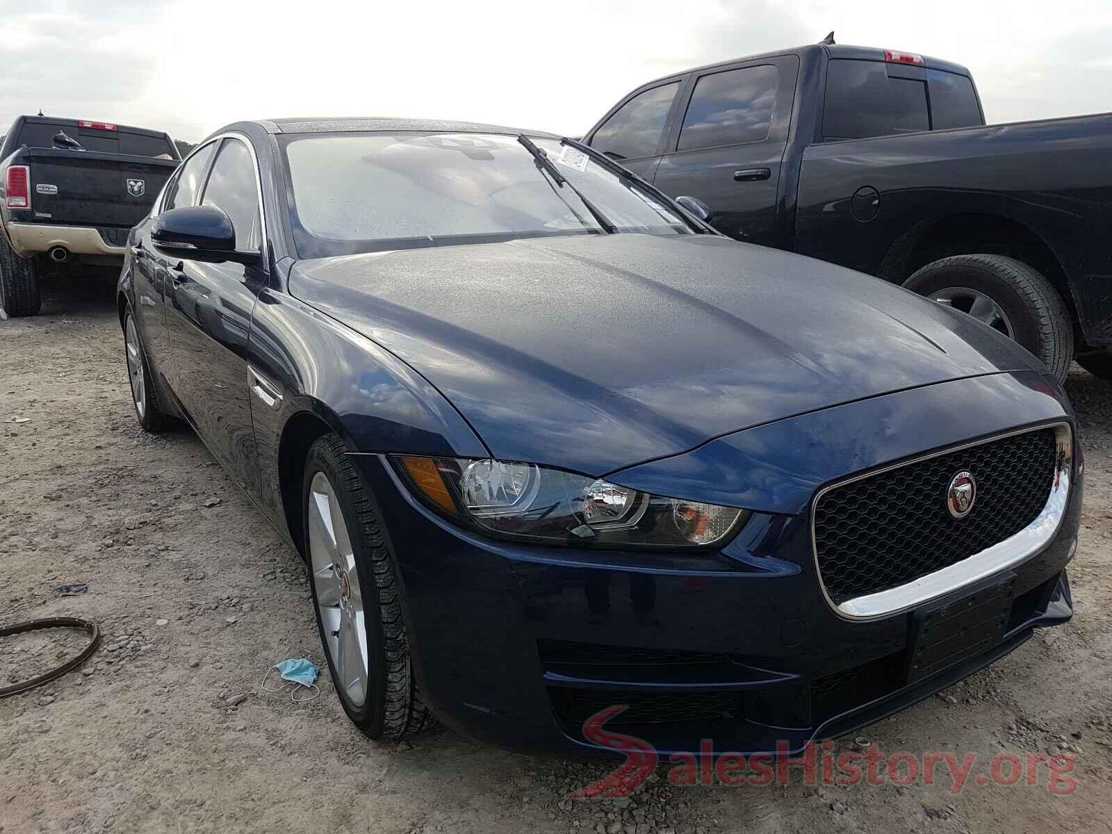 SAJAD4BN7HA968600 2017 JAGUAR XE