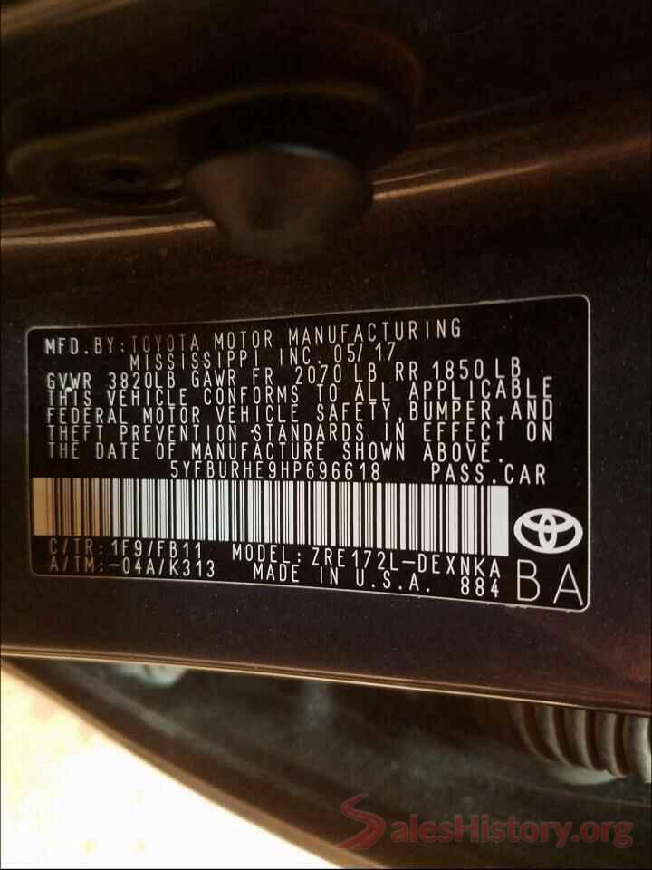 5YFBURHE9HP696618 2017 TOYOTA COROLLA