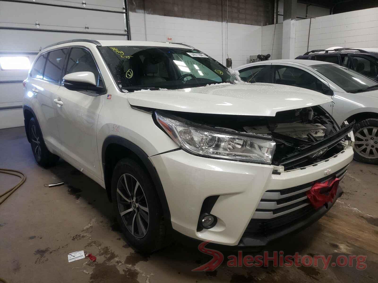 5TDJZRFH9JS527643 2018 TOYOTA HIGHLANDER