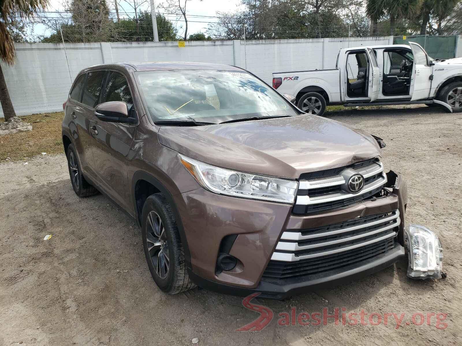 5TDZARFH4KS049322 2019 TOYOTA HIGHLANDER