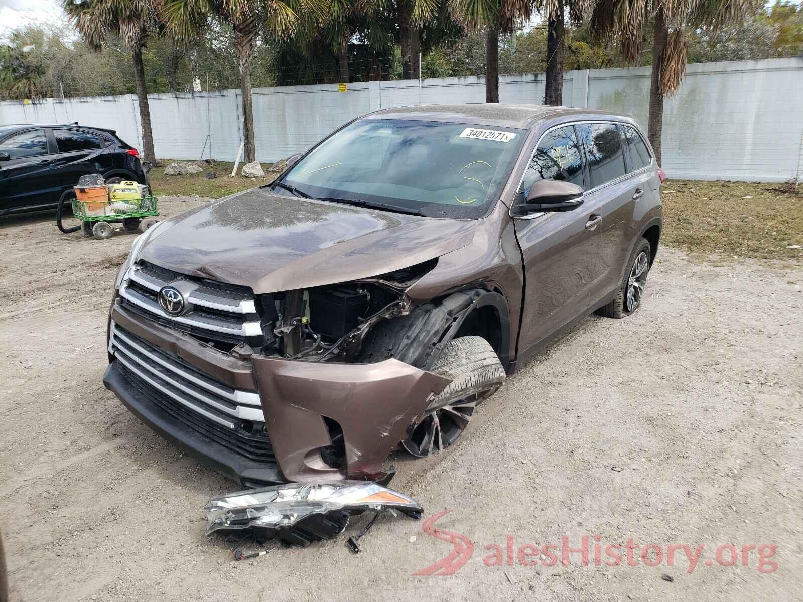 5TDZARFH4KS049322 2019 TOYOTA HIGHLANDER