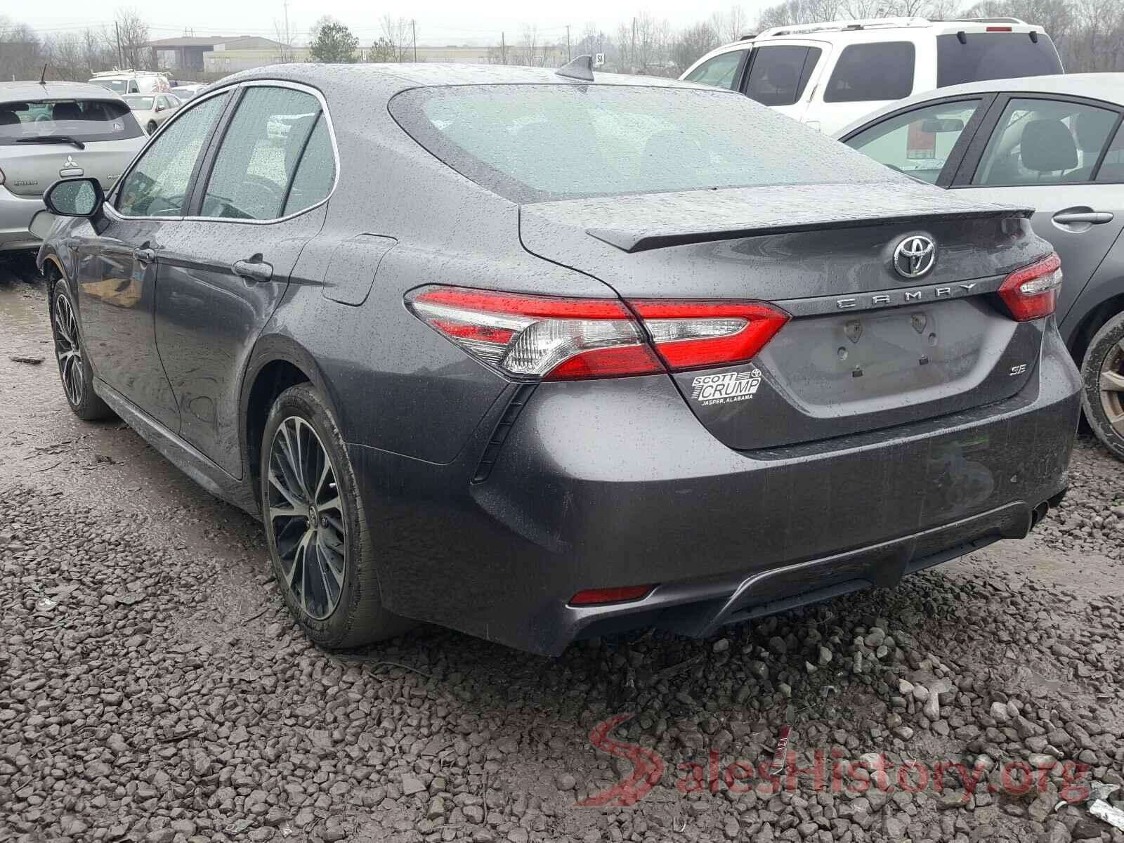 4T1B11HK1JU017090 2018 TOYOTA CAMRY