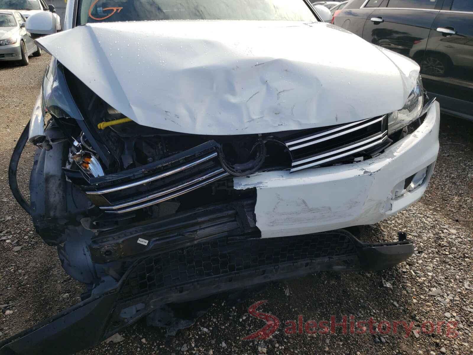 WVGAV7AX1HK053084 2017 VOLKSWAGEN TIGUAN