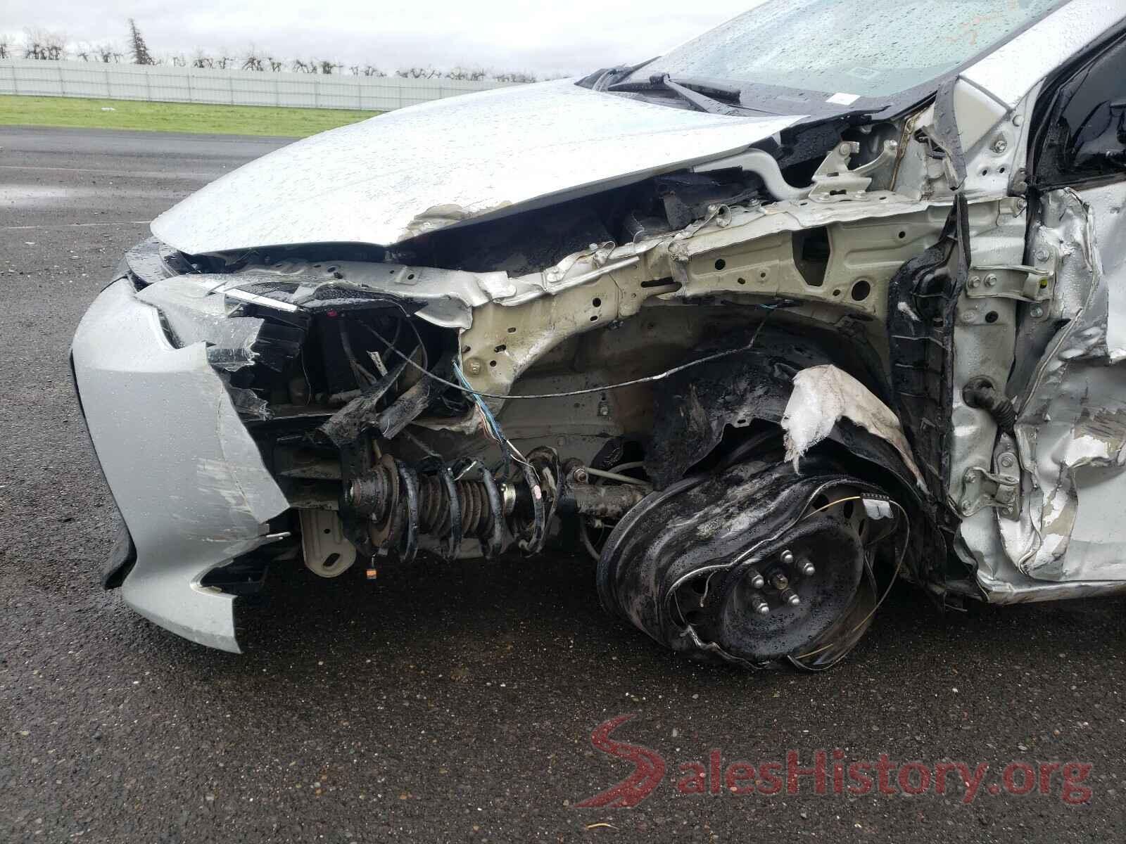 5YFBURHEXHP644673 2017 TOYOTA COROLLA