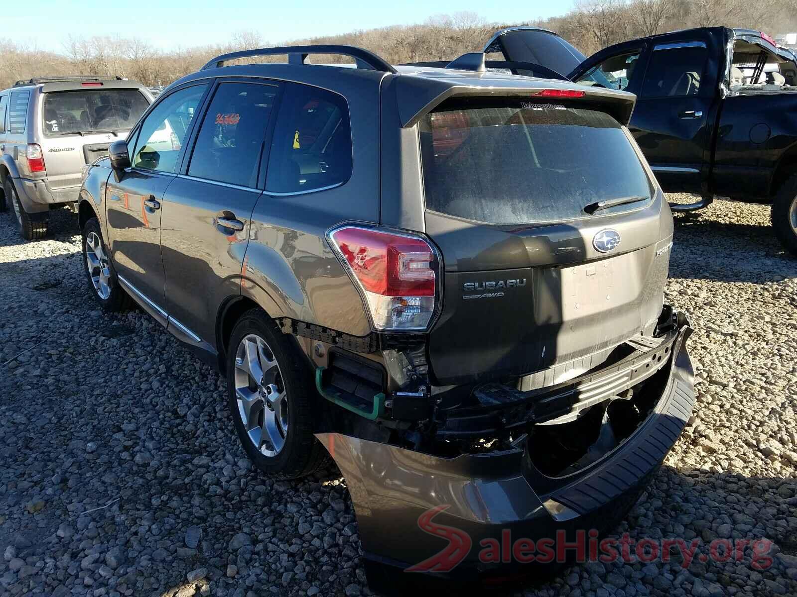 JF2SJAWC8JH550922 2018 SUBARU FORESTER