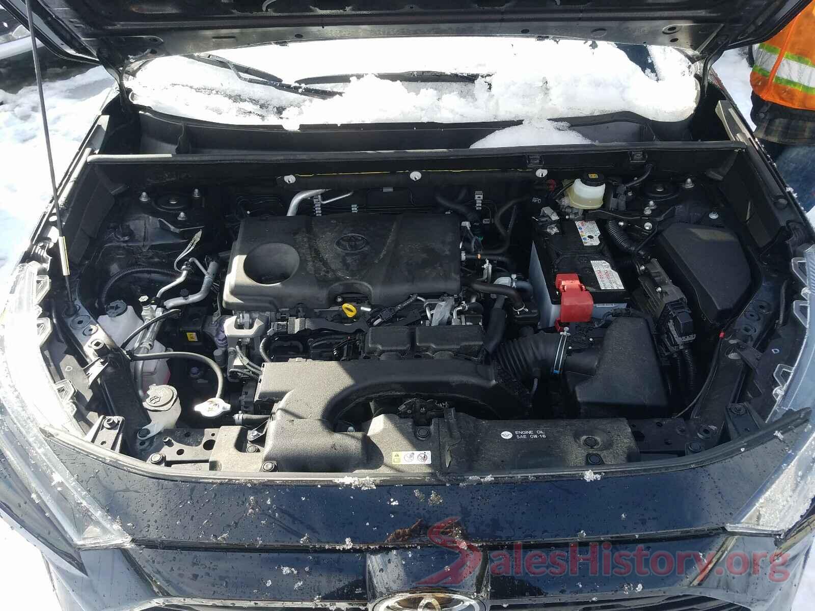 JTMF1RFV8KJ005040 2019 TOYOTA RAV4