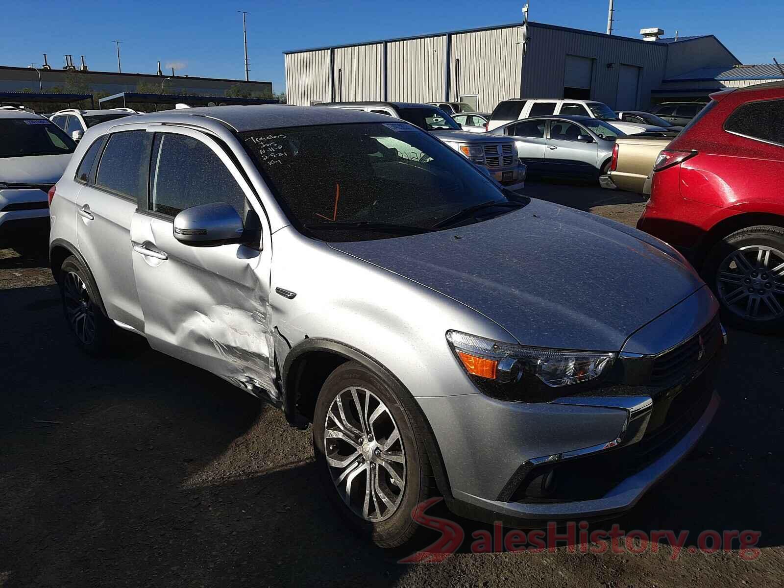 JA4AP3AW8HZ048464 2017 MITSUBISHI OUTLANDER