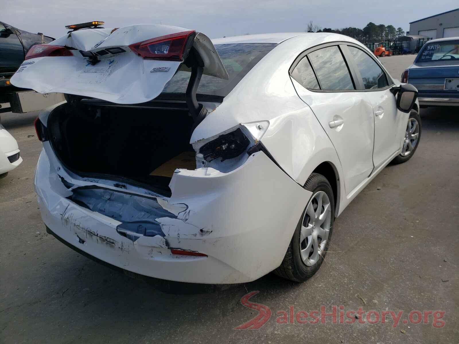 3MZBN1U76JM185478 2018 MAZDA 3