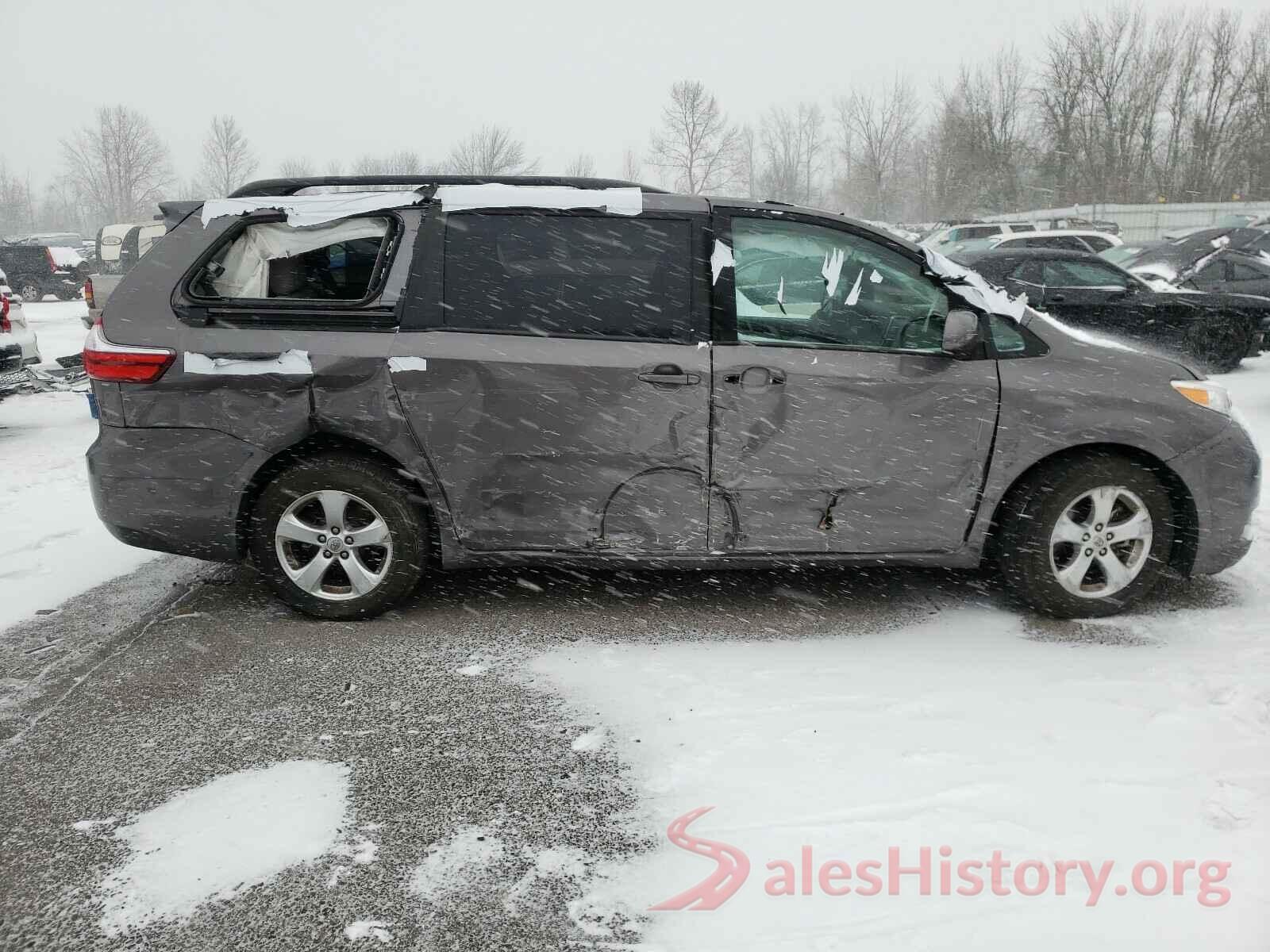 5TDKZ3DCXHS805436 2017 TOYOTA SIENNA