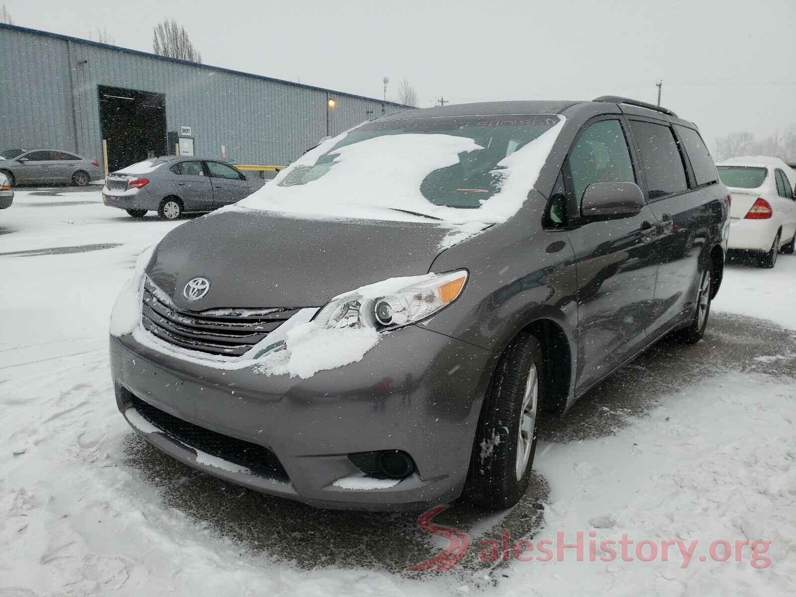 5TDKZ3DCXHS805436 2017 TOYOTA SIENNA