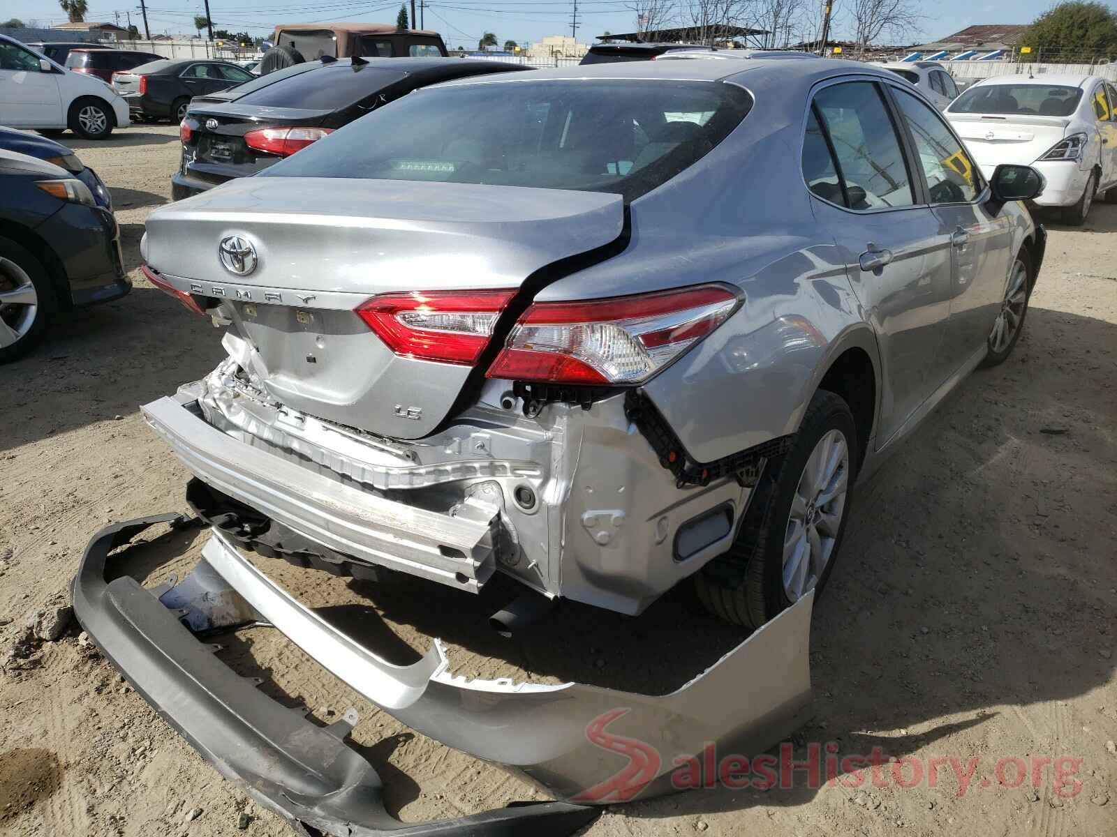 4T1B11HK7JU587689 2018 TOYOTA CAMRY