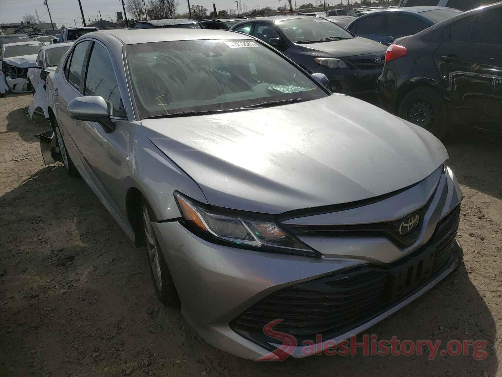 4T1B11HK7JU587689 2018 TOYOTA CAMRY