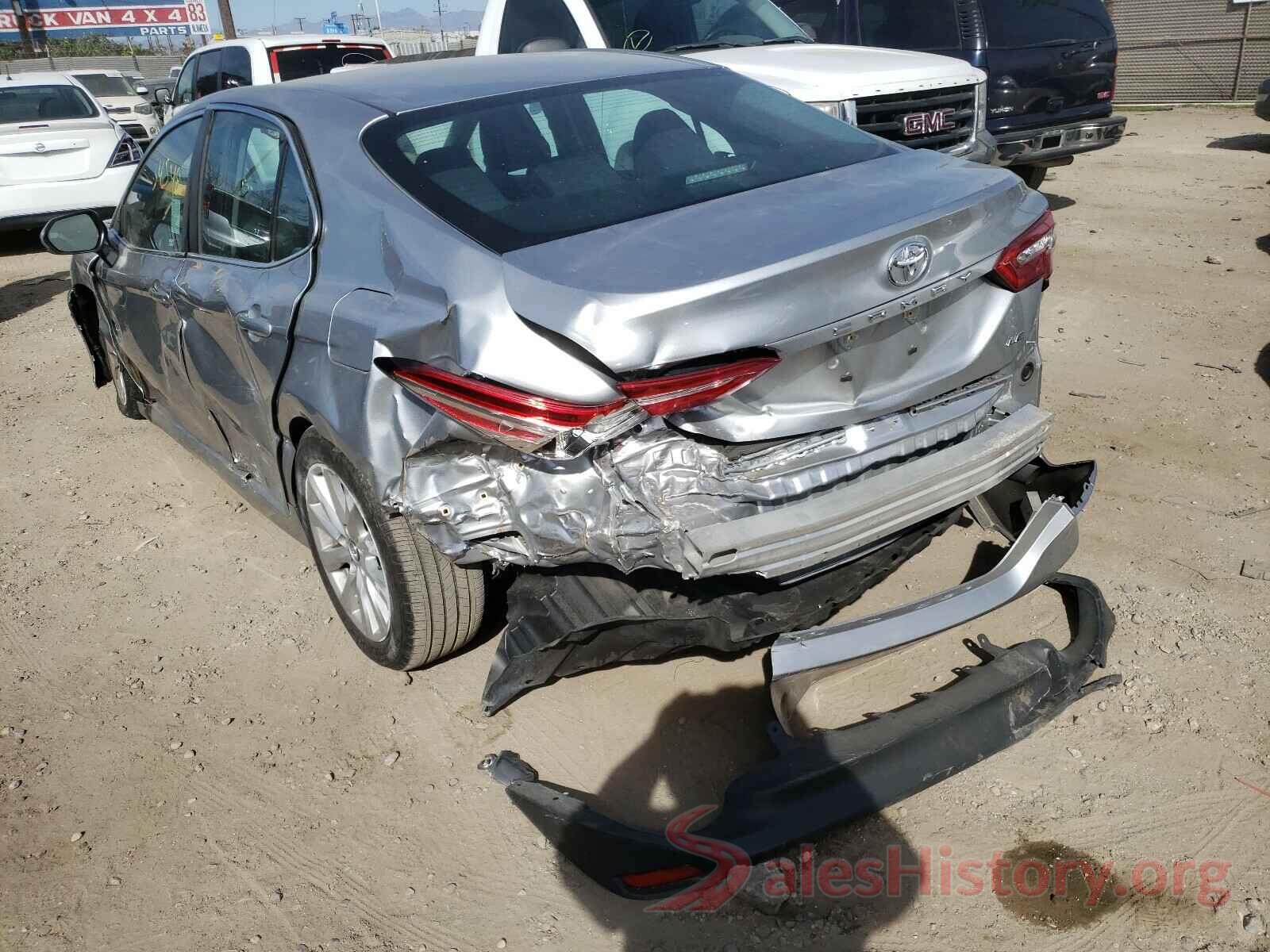 4T1B11HK7JU587689 2018 TOYOTA CAMRY