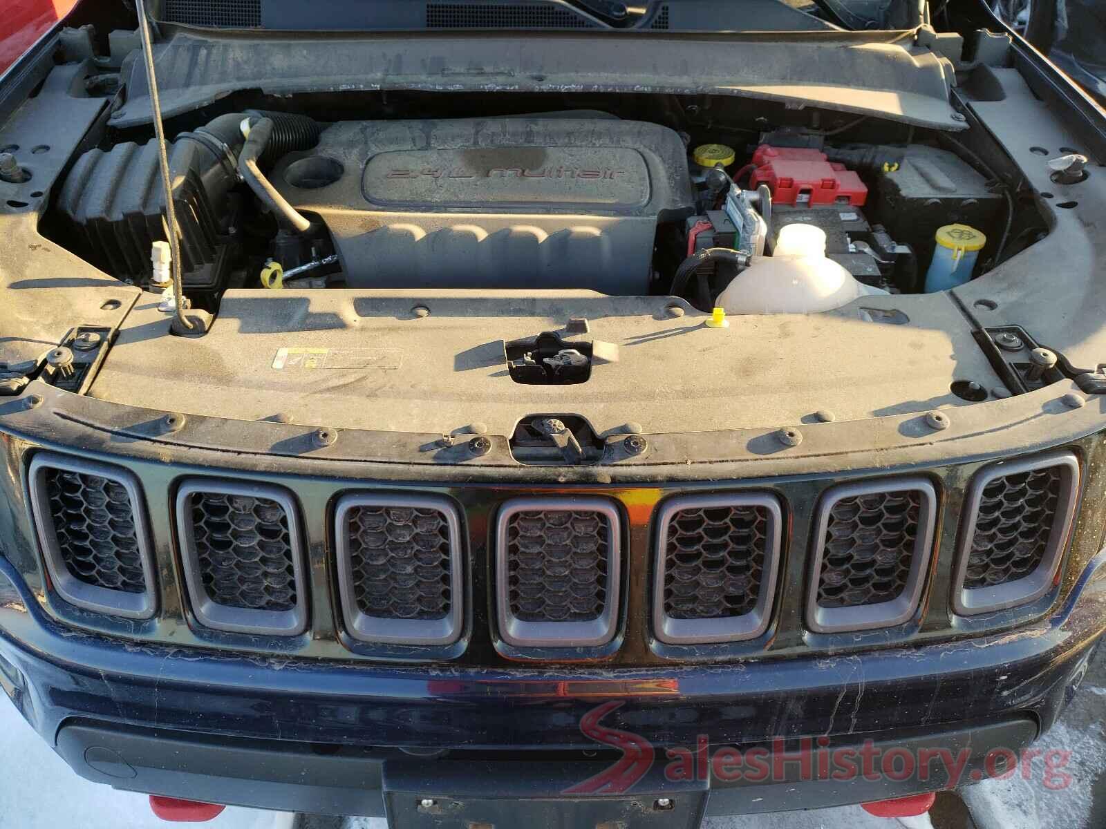 3C4NJDDB2KT739981 2019 JEEP COMPASS