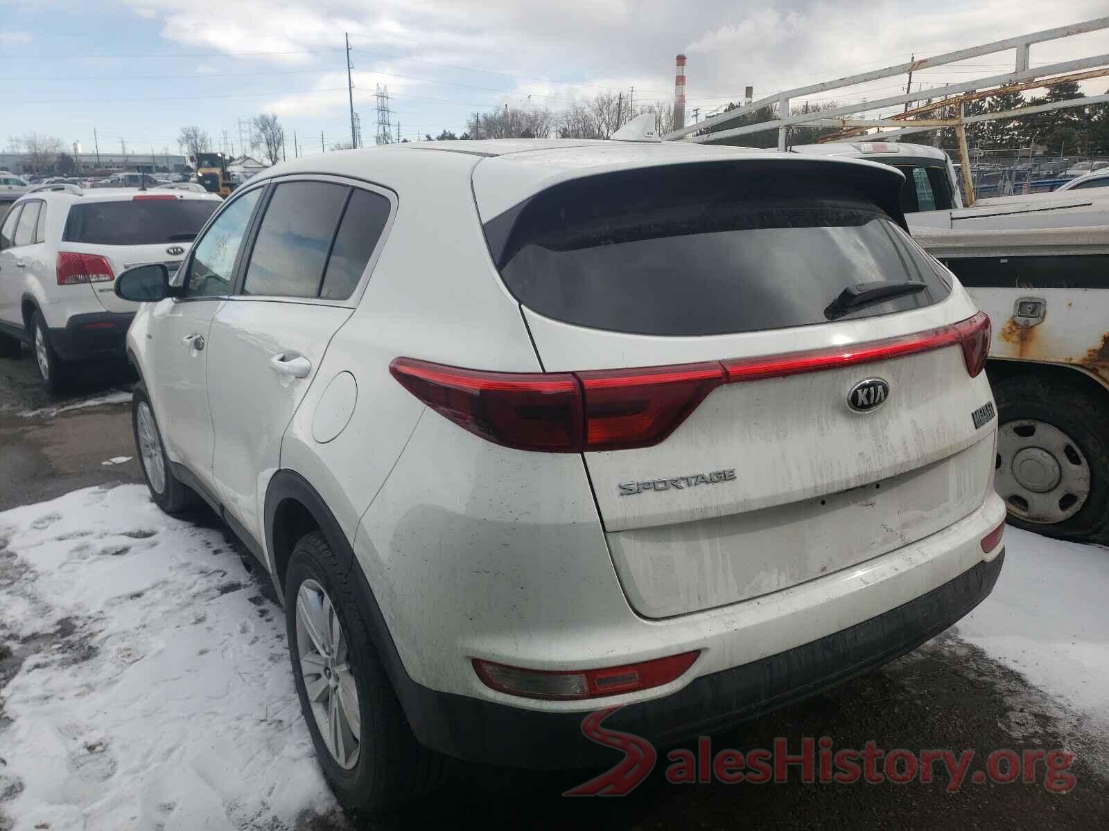 KNDPMCAC1K7617687 2019 KIA SPORTAGE