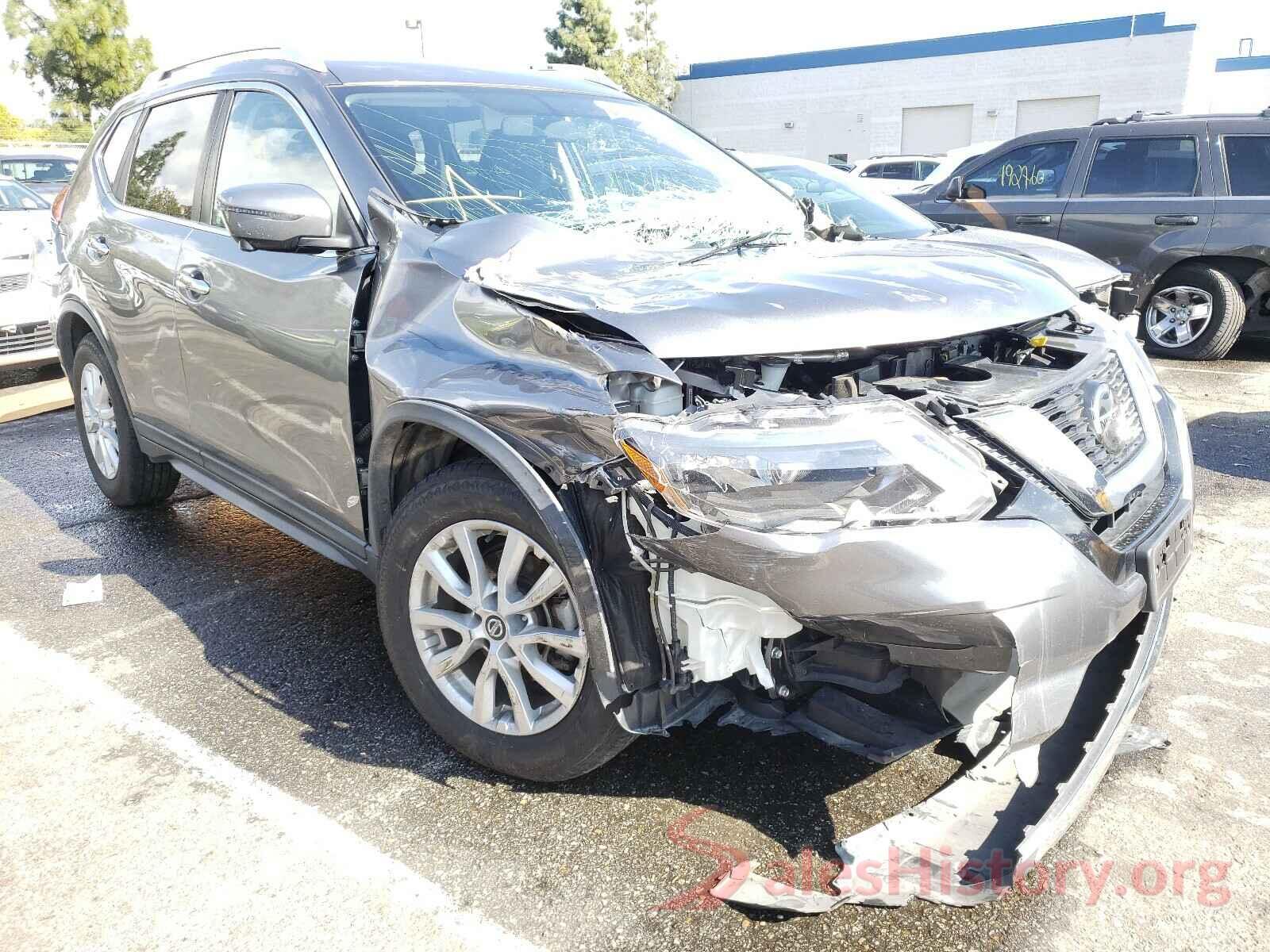 KNMAT2MT7JP515291 2018 NISSAN ROGUE