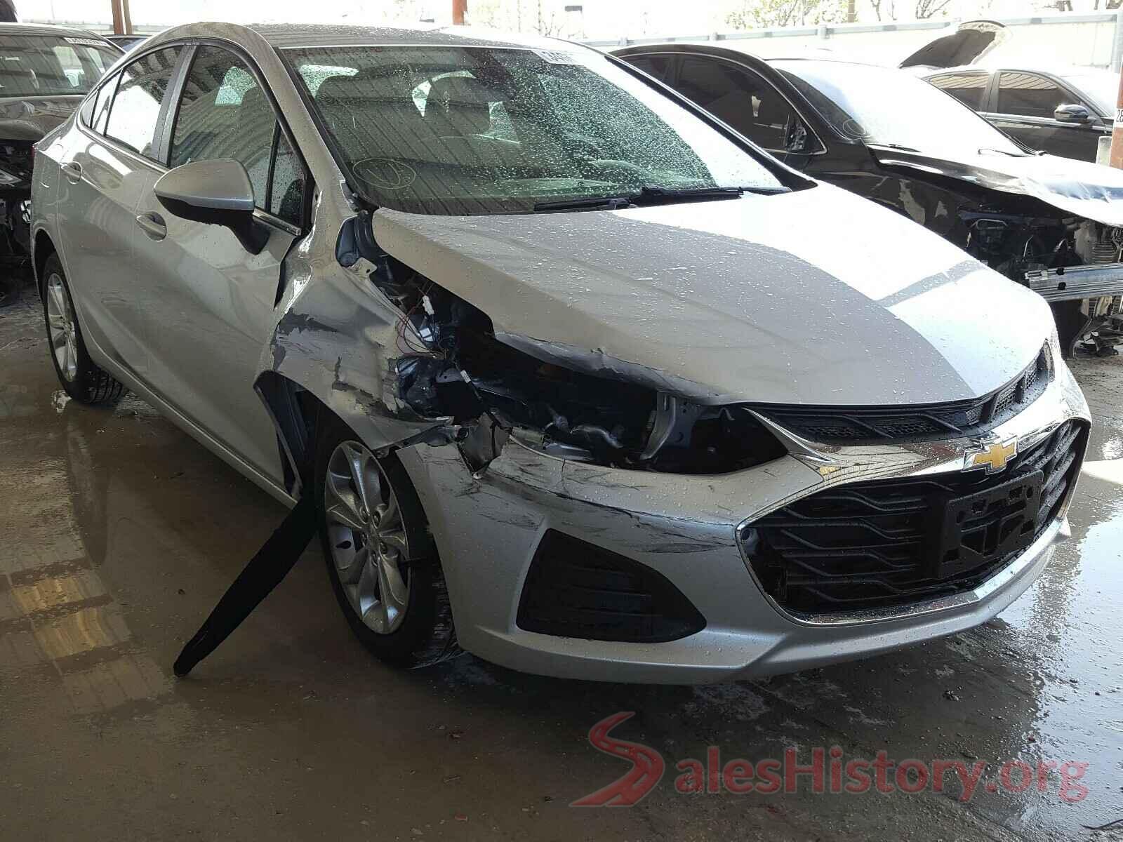 1G1BE5SM8K7140310 2019 CHEVROLET CRUZE