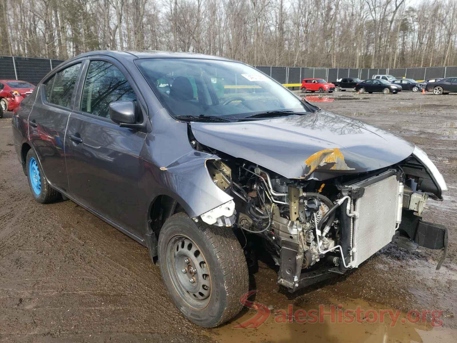 3N1CN7AP2KL812458 2019 NISSAN VERSA