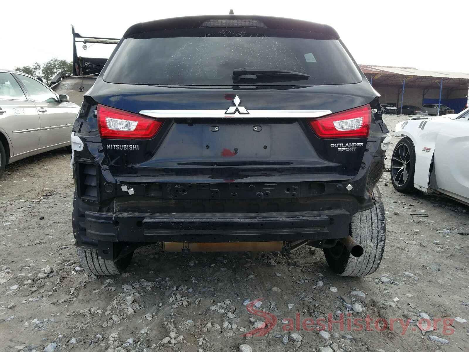 JA4AP3AU6KU020083 2019 MITSUBISHI OUTLANDER