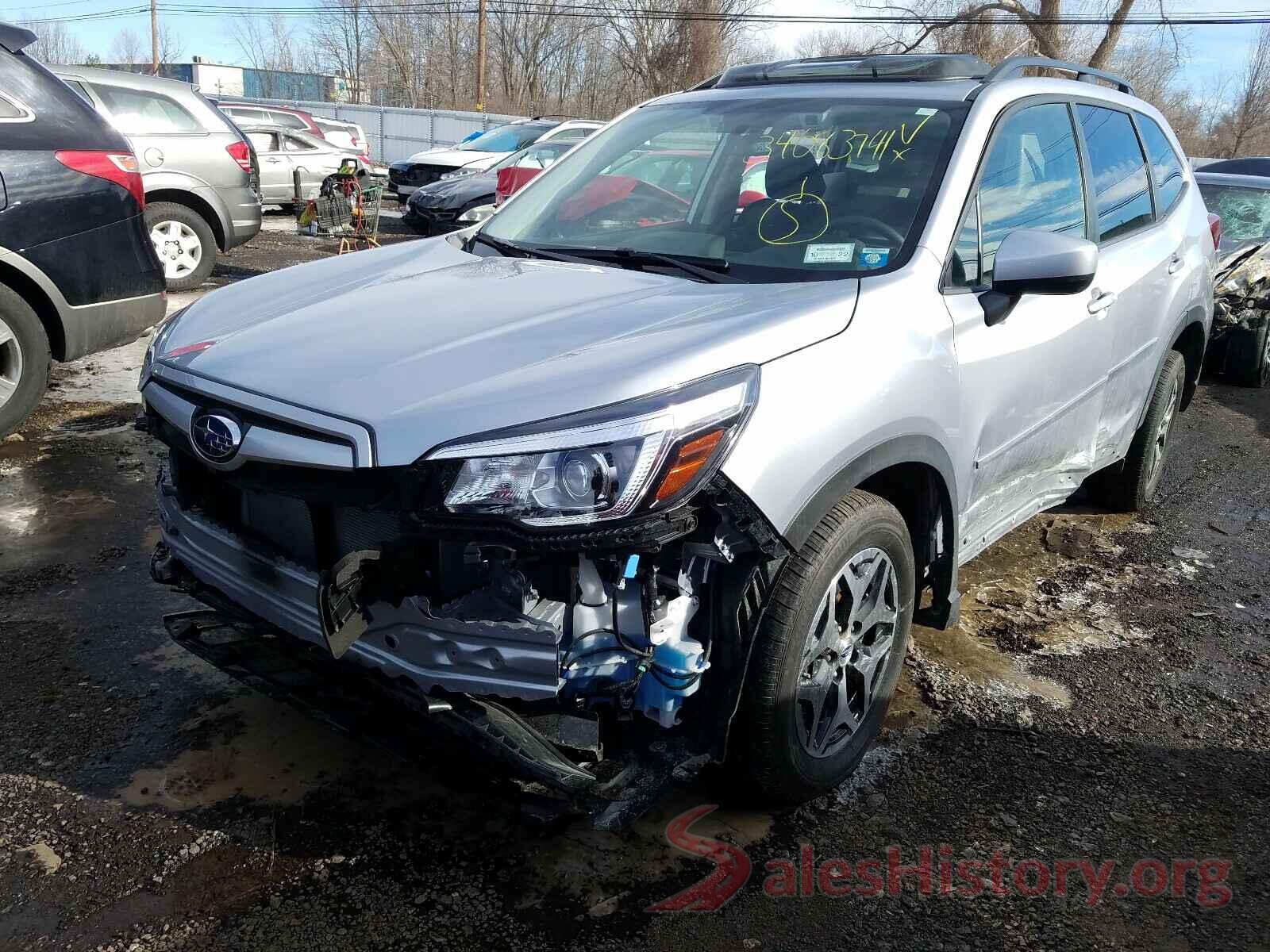 JF2SKAGC0KH555710 2019 SUBARU FORESTER