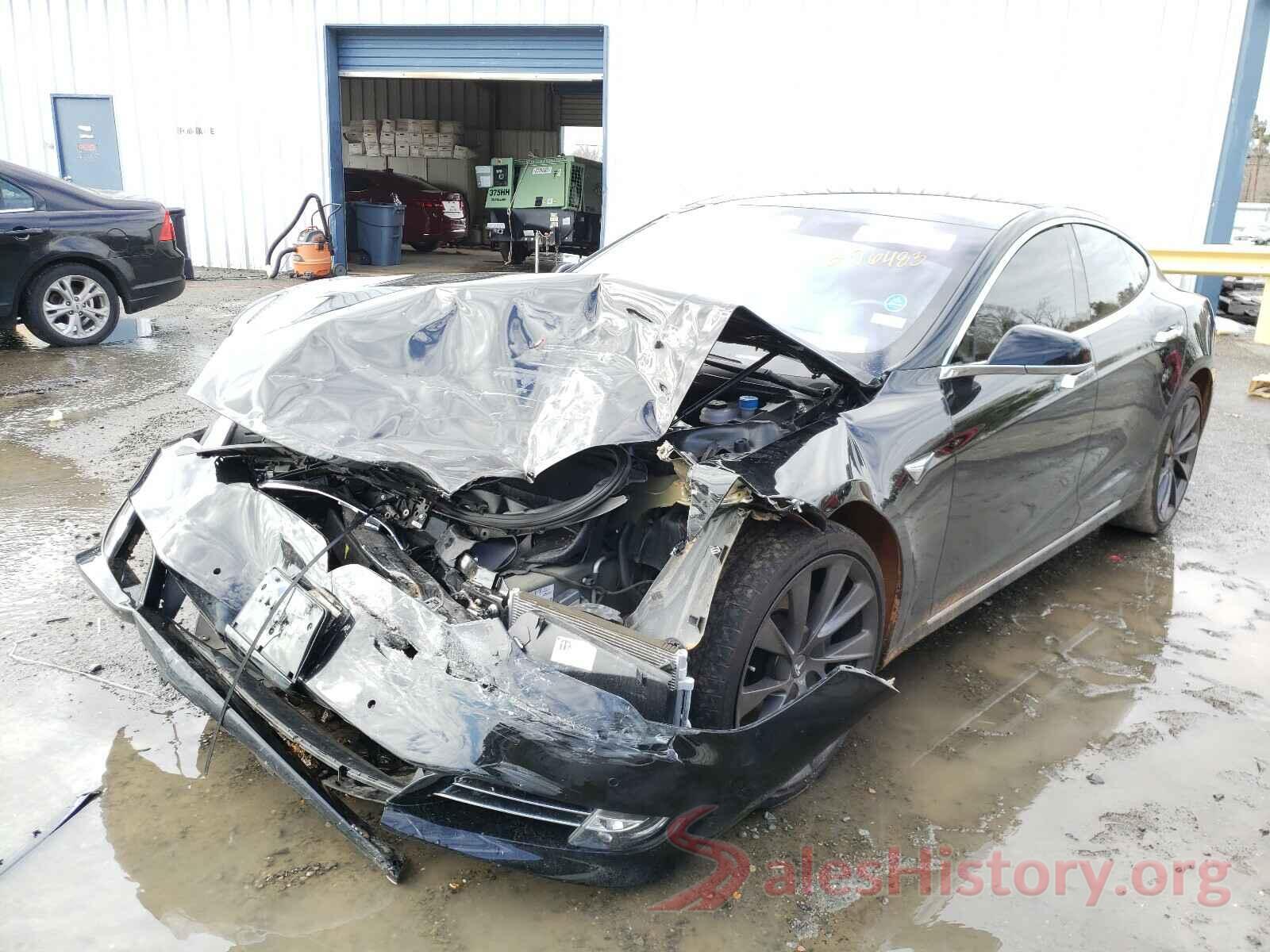 5YJSA1E28JF276483 2018 TESLA MODEL S