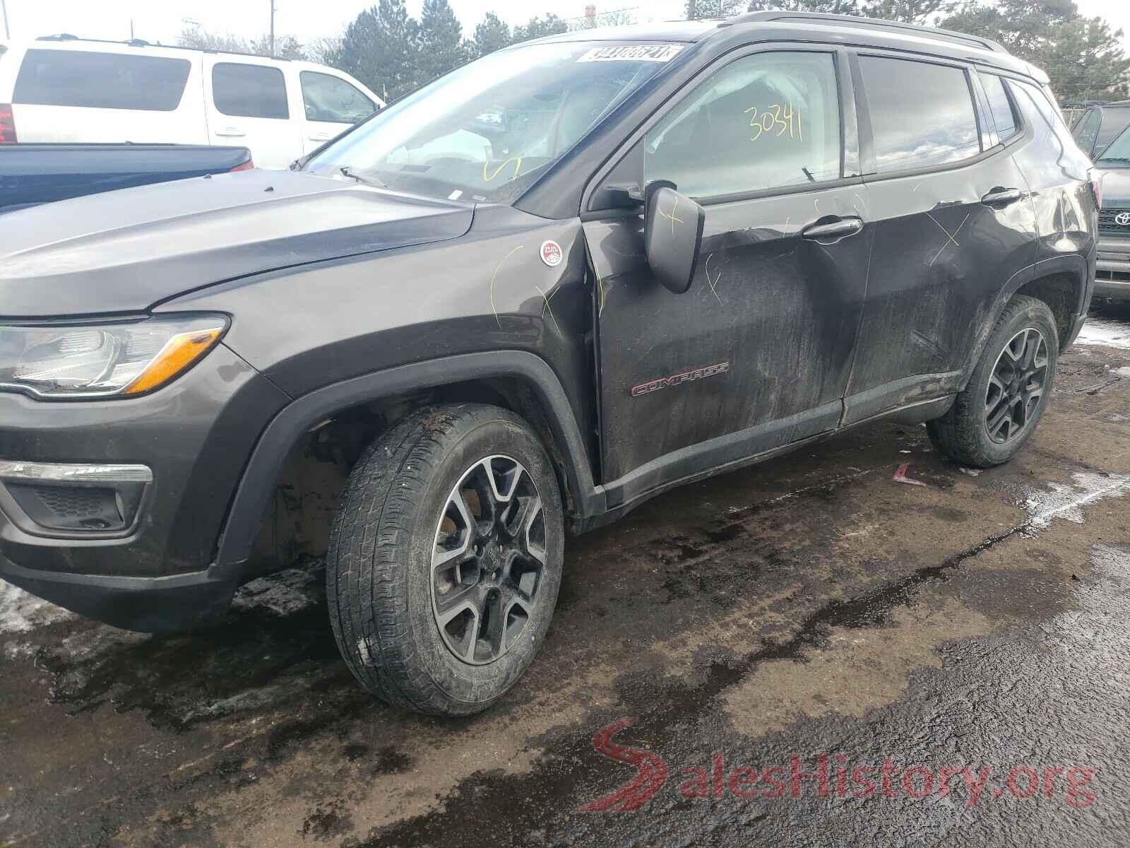 3C4NJDDBXKT721700 2019 JEEP COMPASS