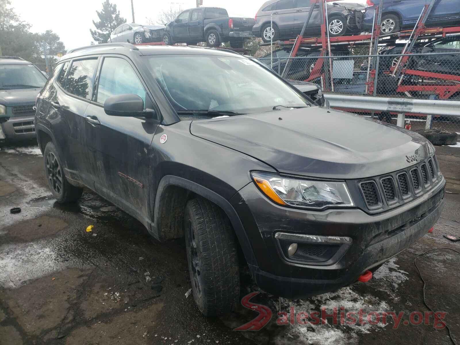 3C4NJDDBXKT721700 2019 JEEP COMPASS