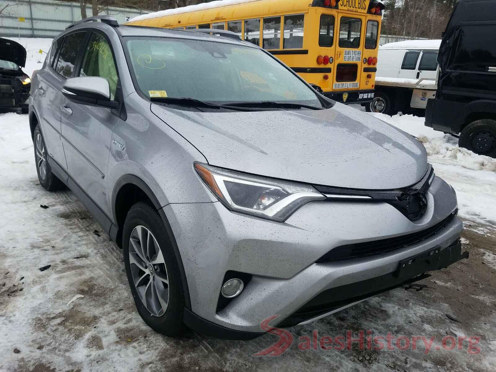 JTMRJREV2JD191928 2018 TOYOTA RAV4