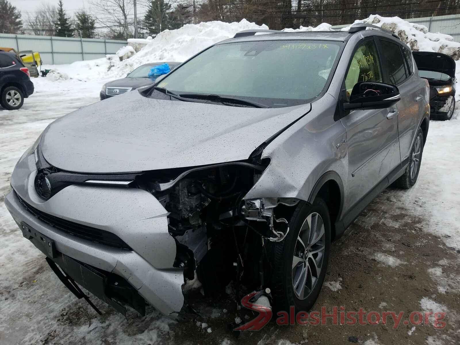 JTMRJREV2JD191928 2018 TOYOTA RAV4