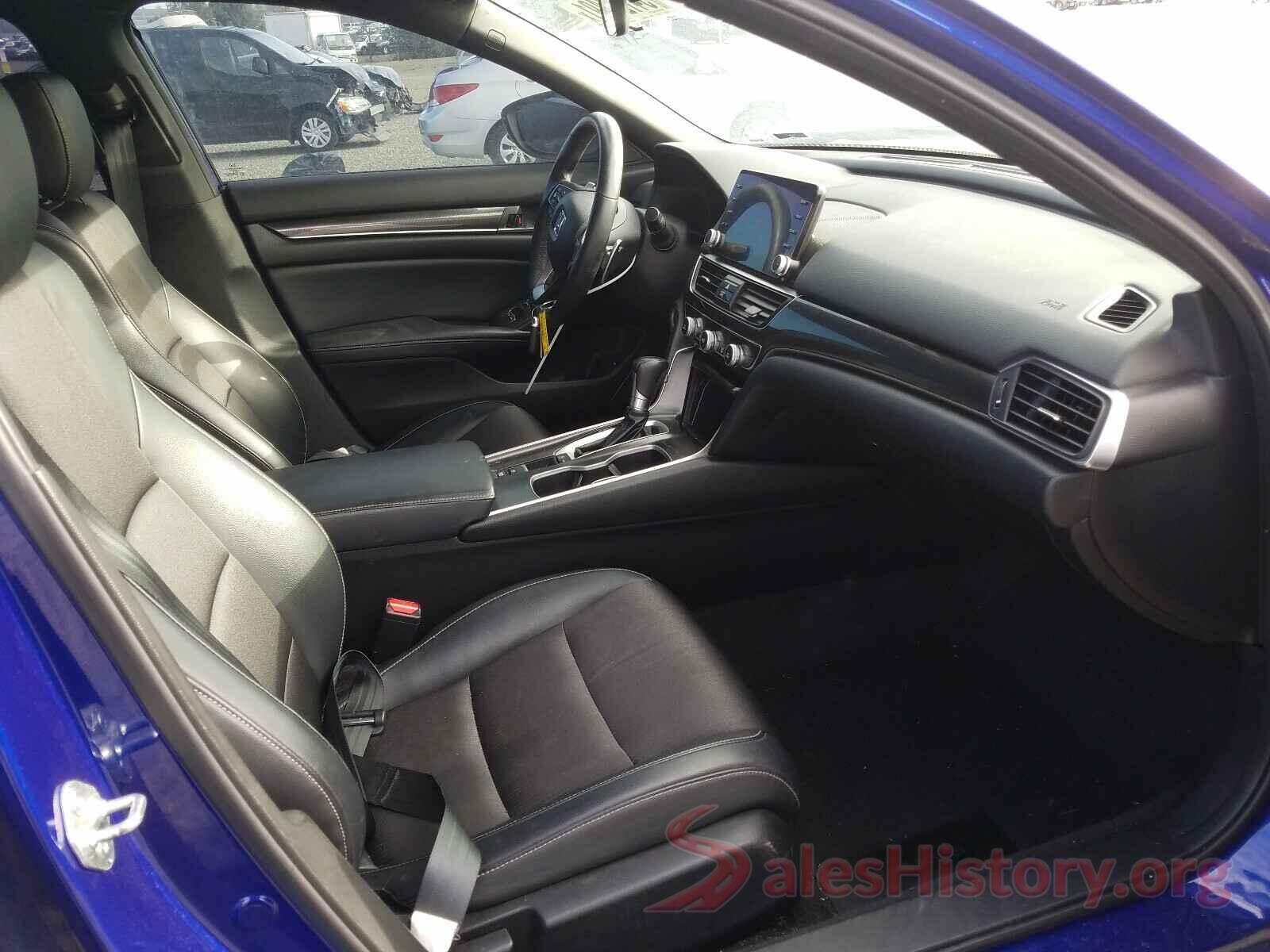 1HGCV1F37JA099340 2018 HONDA ACCORD