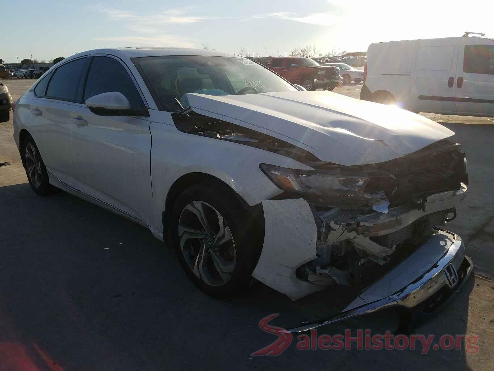 1HGCV1F52JA059930 2018 HONDA ACCORD