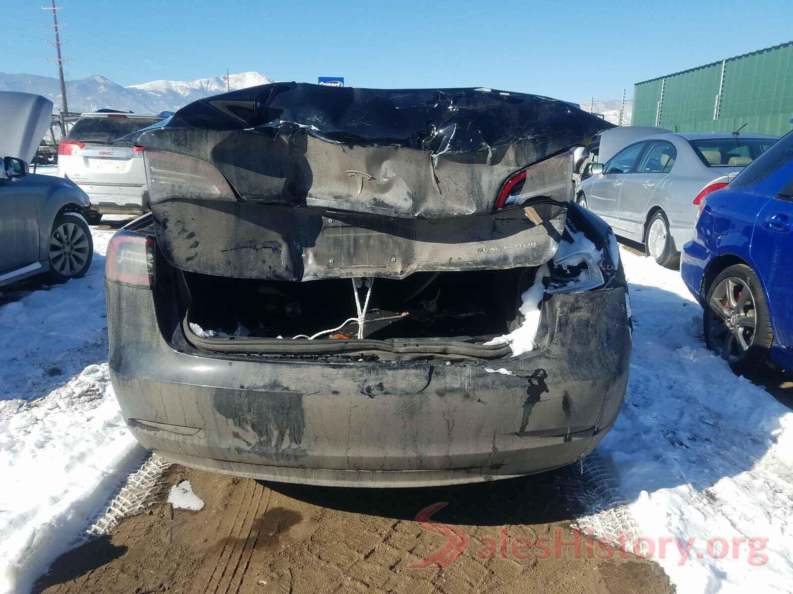 5YJ3E1EB3JF103480 2018 TESLA MODEL 3