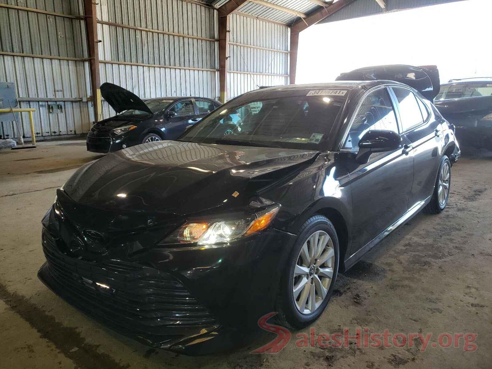 4T1B11HK6JU640415 2018 TOYOTA CAMRY