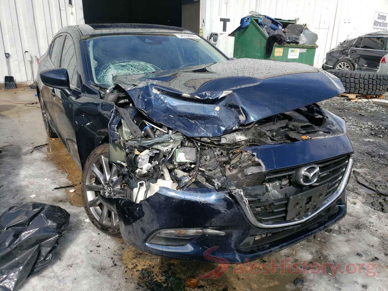 3MZBN1V32JM173842 2018 MAZDA 3