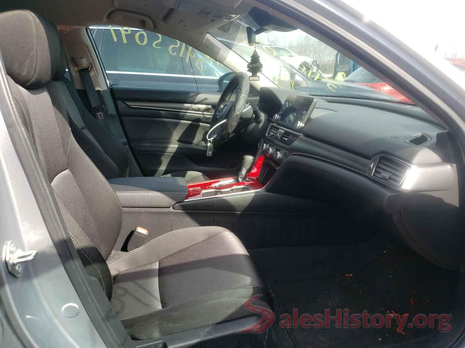 1HGCV1F18KA161800 2019 HONDA ACCORD