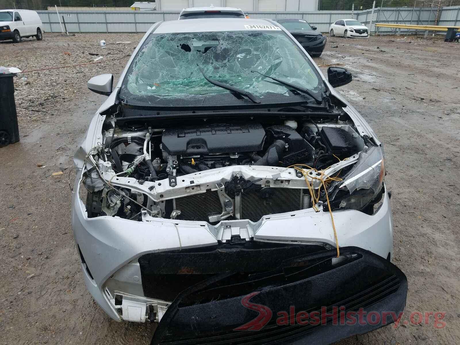 5YFBURHE9JP830100 2018 TOYOTA COROLLA