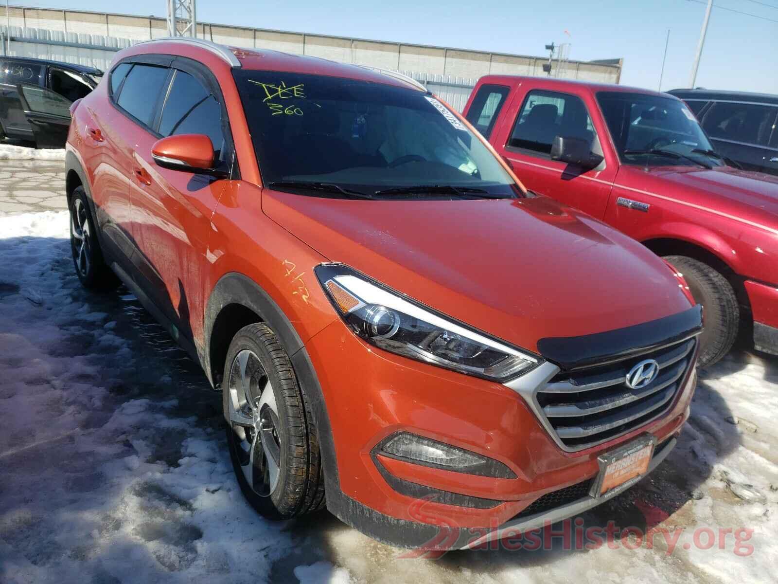 KM8J3CA21HU300692 2017 HYUNDAI TUCSON