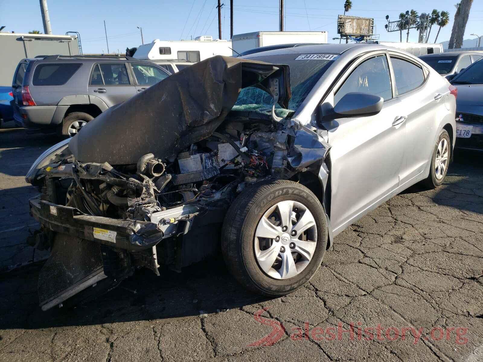 5NPDH4AE6GH721822 2016 HYUNDAI ELANTRA