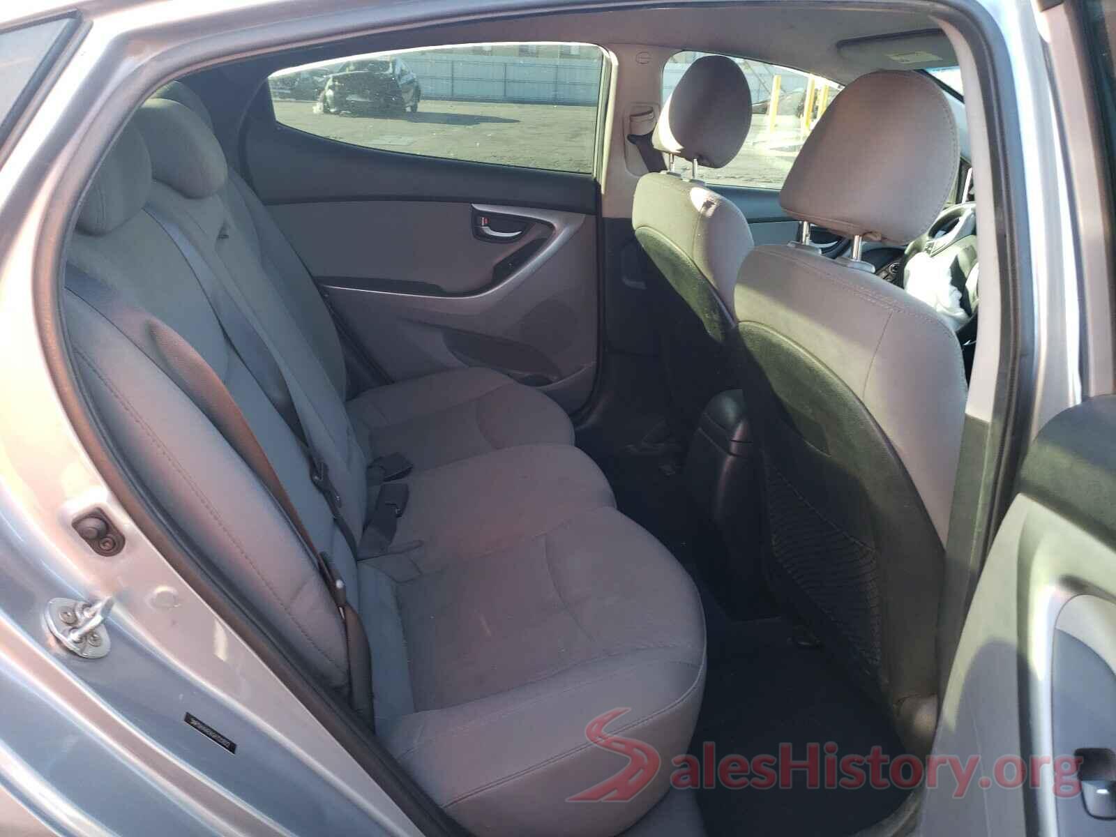 5NPDH4AE6GH721822 2016 HYUNDAI ELANTRA