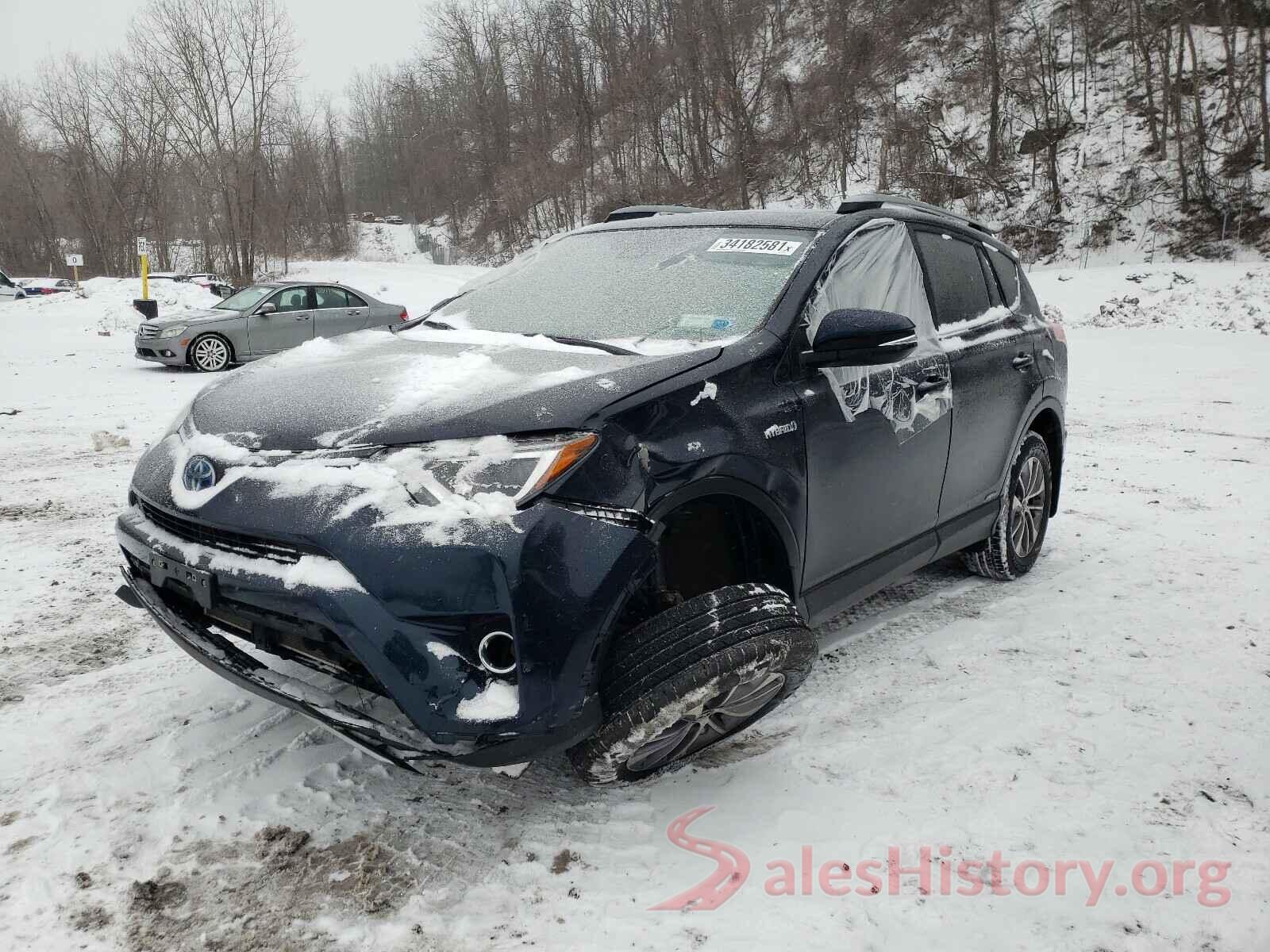 JTMRJREV8JD236855 2018 TOYOTA RAV4