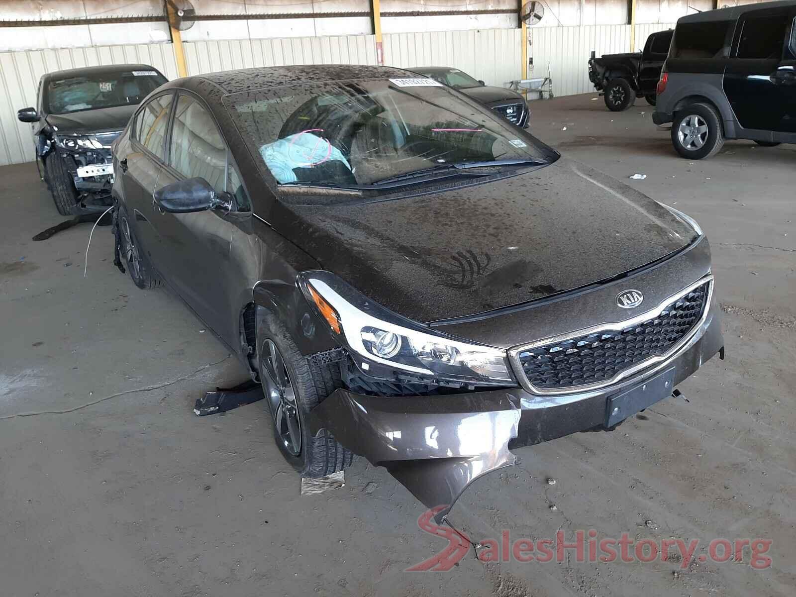 3KPFL4A77JE166271 2018 KIA FORTE