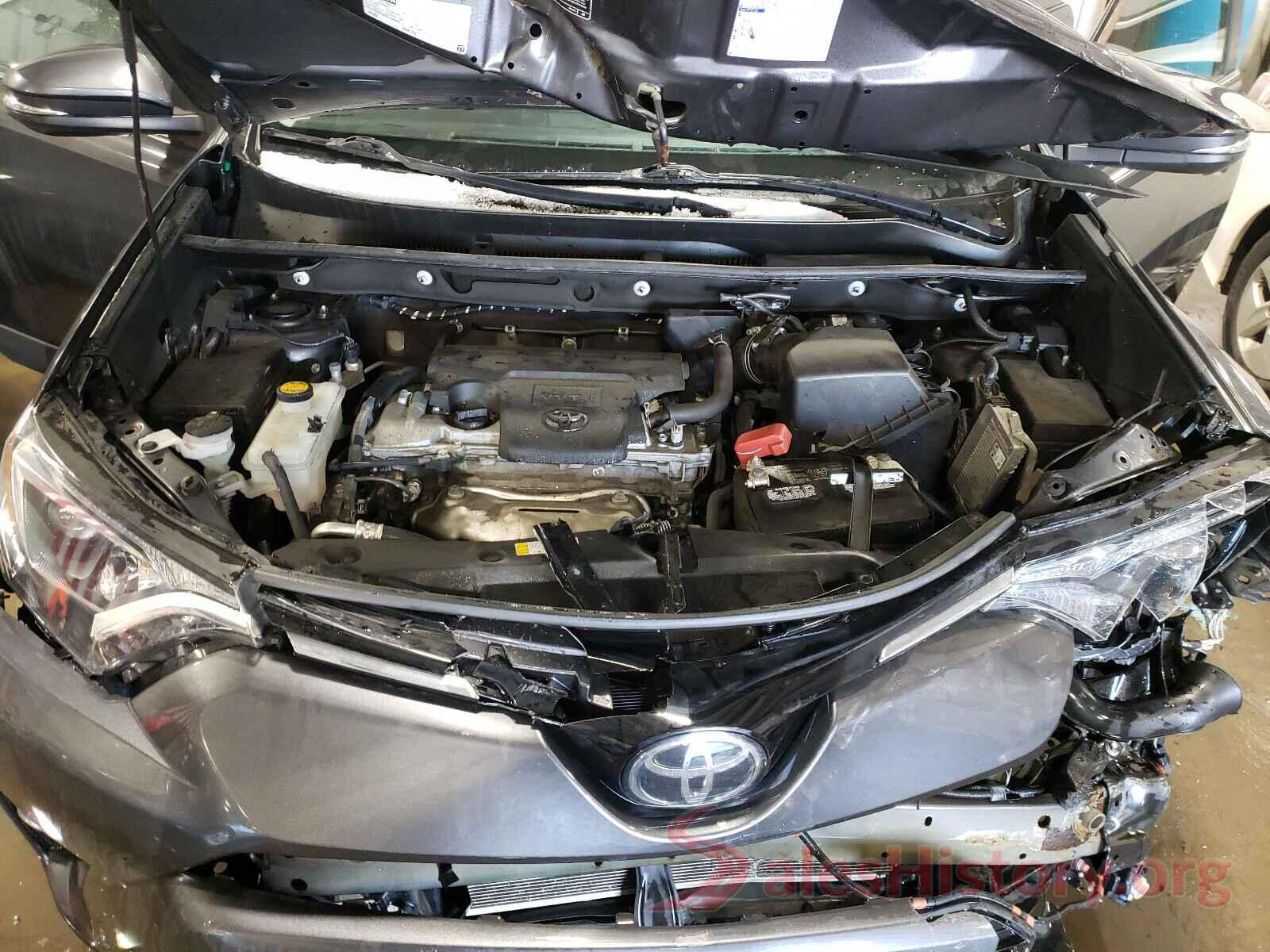 2T3RFREV5JW705744 2018 TOYOTA RAV4